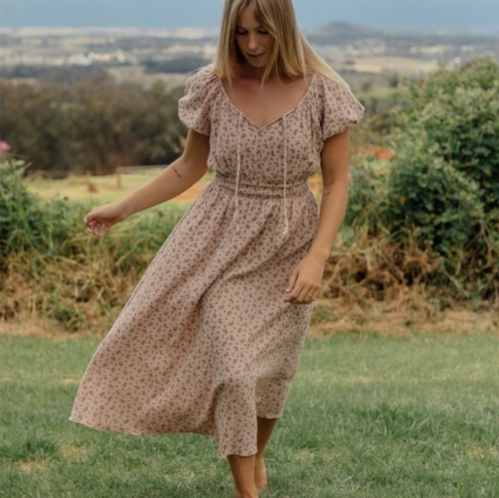 Neuflora Lafayette Dress in Rose Floral
